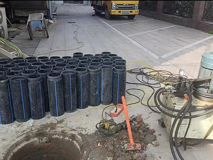 乌鲁木齐PE置换管厂家 DN315置换管 非开挖管短管置换